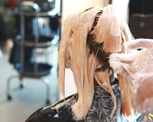 Do’s and Don’ts after bleaching hair