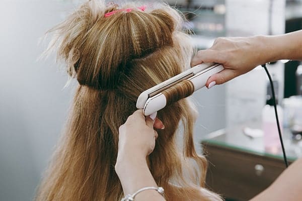 how to curl your hair with a flat iron easily