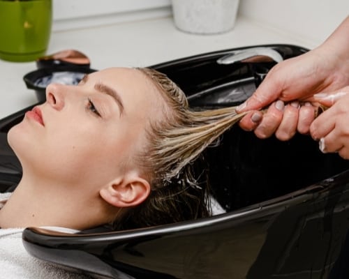 How to wash bleach out of hair before toner